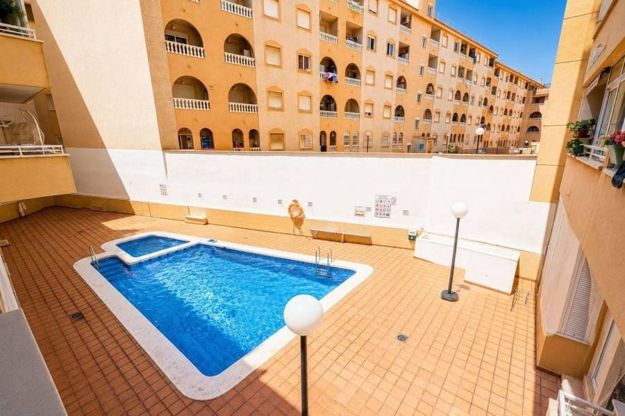 2 camera da letto Appartamento in vendita in Torrevieja - 139.900 € (Rif: 10086393)