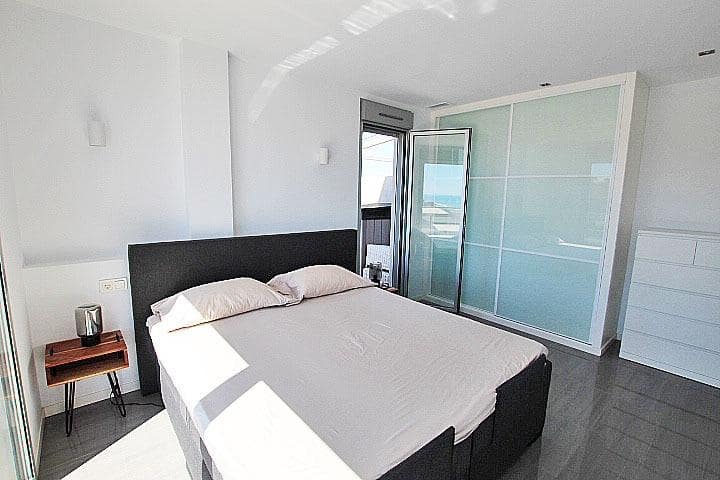 3 makuuhuone Kattohuoneisto myytävänä paikassa Guardamar del Segura - 840 000 € (Ref: 10086398)