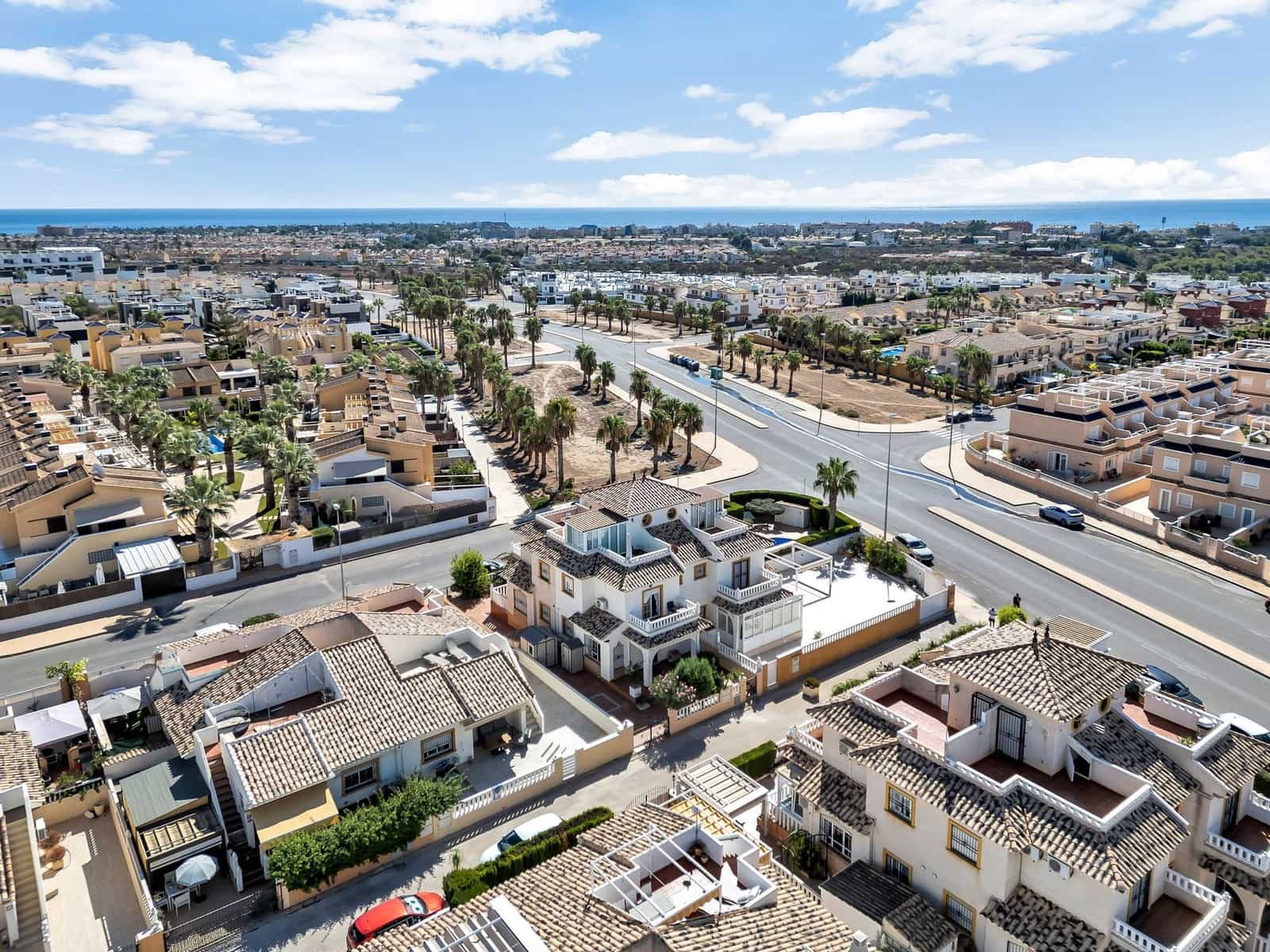 2 bedroom Townhouse for sale in Cabo Roig - € 189,900 (Ref: 10086401)