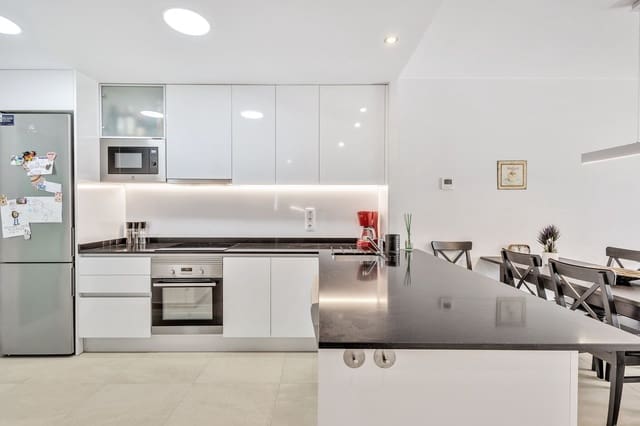 3 soverom Leilighet til salgs i Playa Flamenca, Orihuela - € 489 900 (Ref: 10086406)