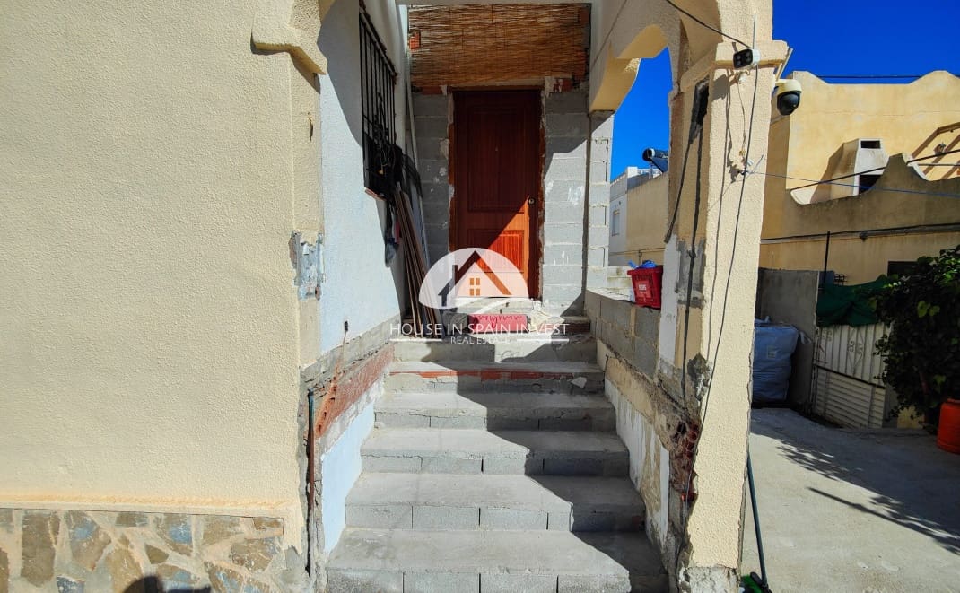 4 sovrum Villa till salu i San Miguel de Salinas - 189 900 € (Ref: 10088561)
