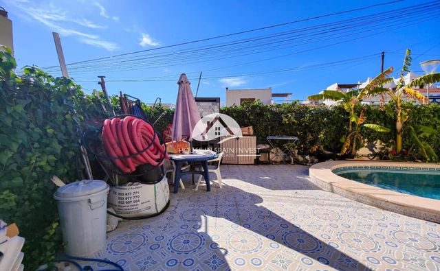 4 soverom Villa til salgs i San Miguel de Salinas med svømmebasseng - € 189 900 (Ref: 10088561)