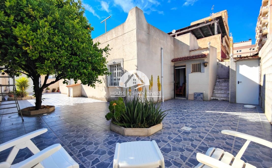 2 soverom Villa til salgs i Torrevieja - € 219 900 (Ref: 10088562)
