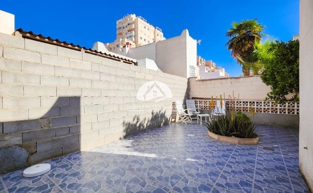 2 sypialnia Willa na sprzedaż w Nueva Torrevieja, Torrevieja - 219 900 € (Ref: 10088563)