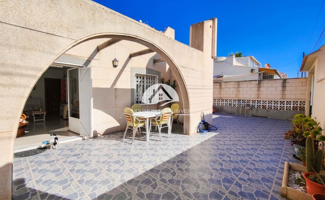 2 sypialnia Willa na sprzedaż w Torrevieja - 219 900 € (Ref: 10088563)