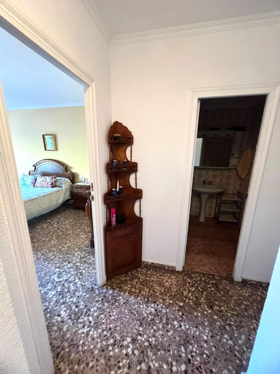 4 slaapkamer Appartement te koop in Torrevieja - € 214.900 (Ref: 10091398)