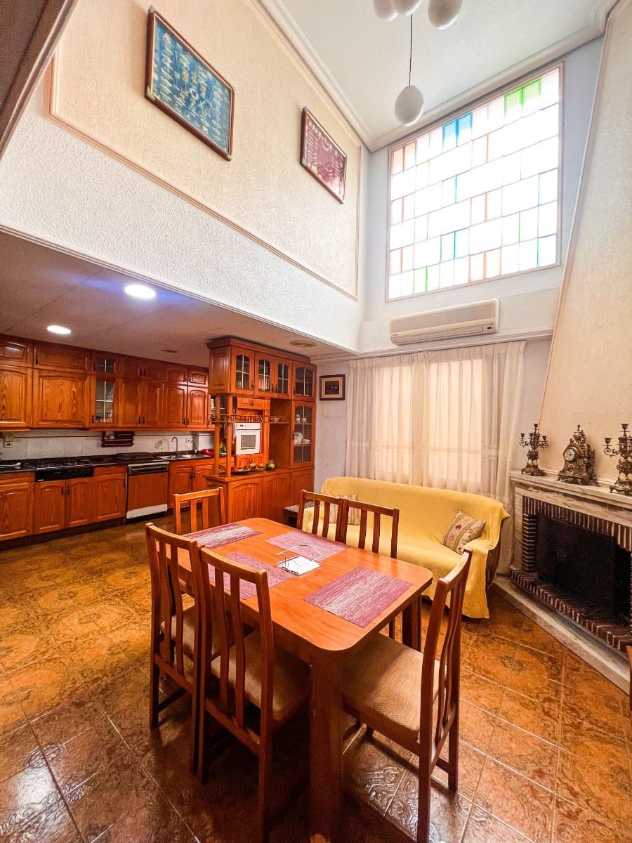 5 soverom Hus til salgs i Guardamar del Segura - € 380 000 (Ref: 10093874)