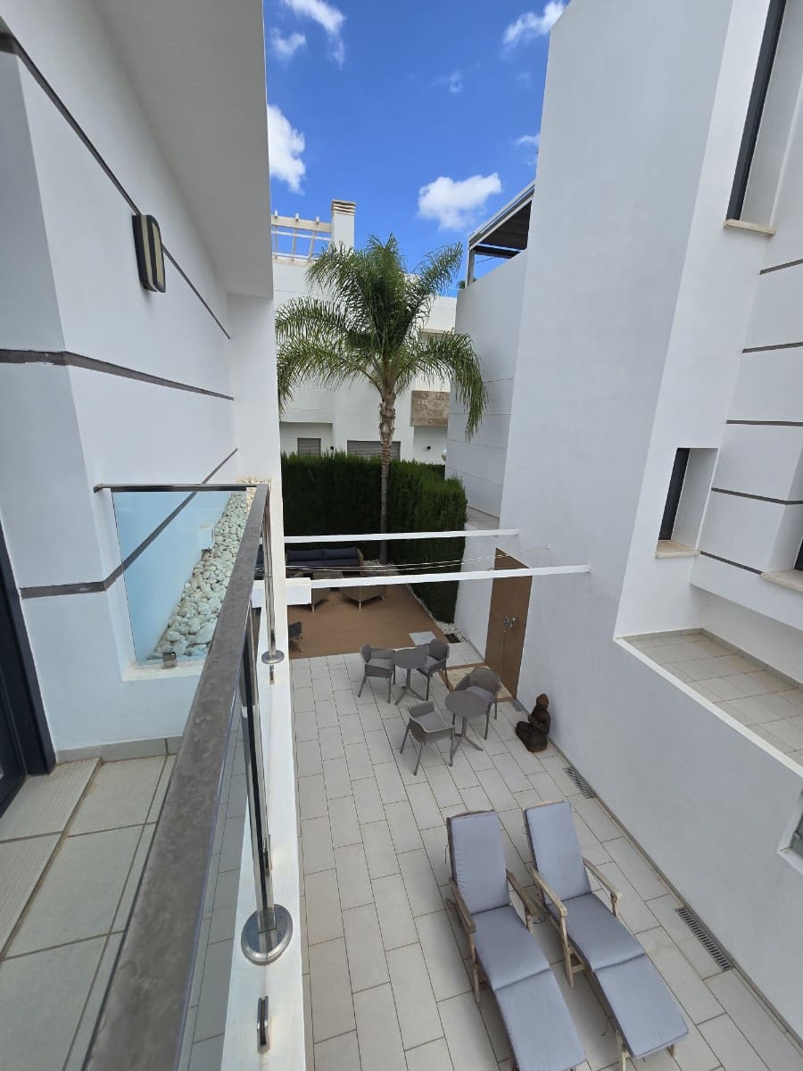 Chalet de 3 habitaciones en Ciudad Quesada en venta - 470.000 € (Ref: 10093896)