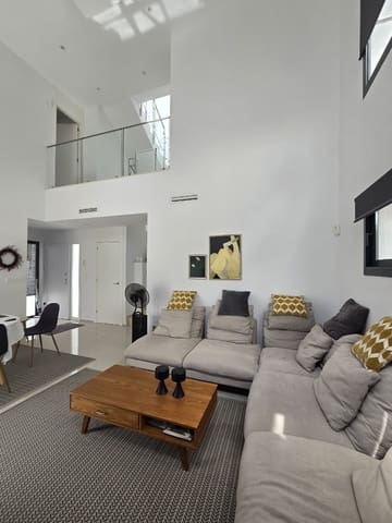 Chalet de 3 habitaciones en Ciudad Quesada, Rojales en venta - 470.000 € (Ref: 10093896)