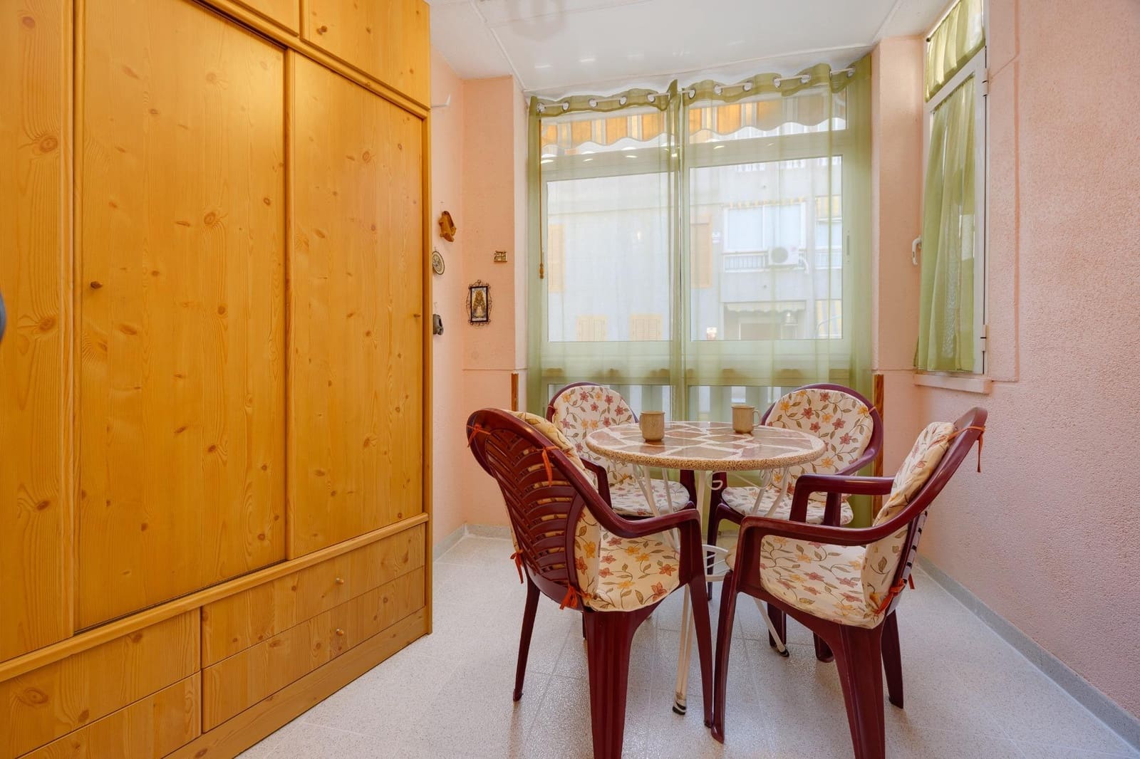 3 soveværelse Lejlighed til salg i Torrevieja - € 159.900 (Ref: 10094927)