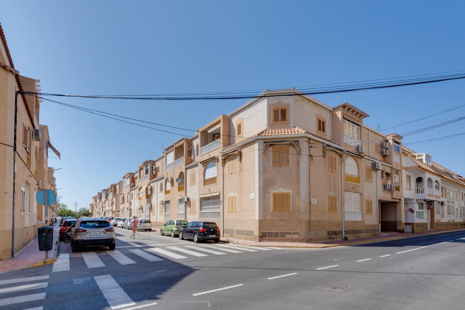3 soveværelse Lejlighed til salg i Torrevieja - € 159.900 (Ref: 10094927)