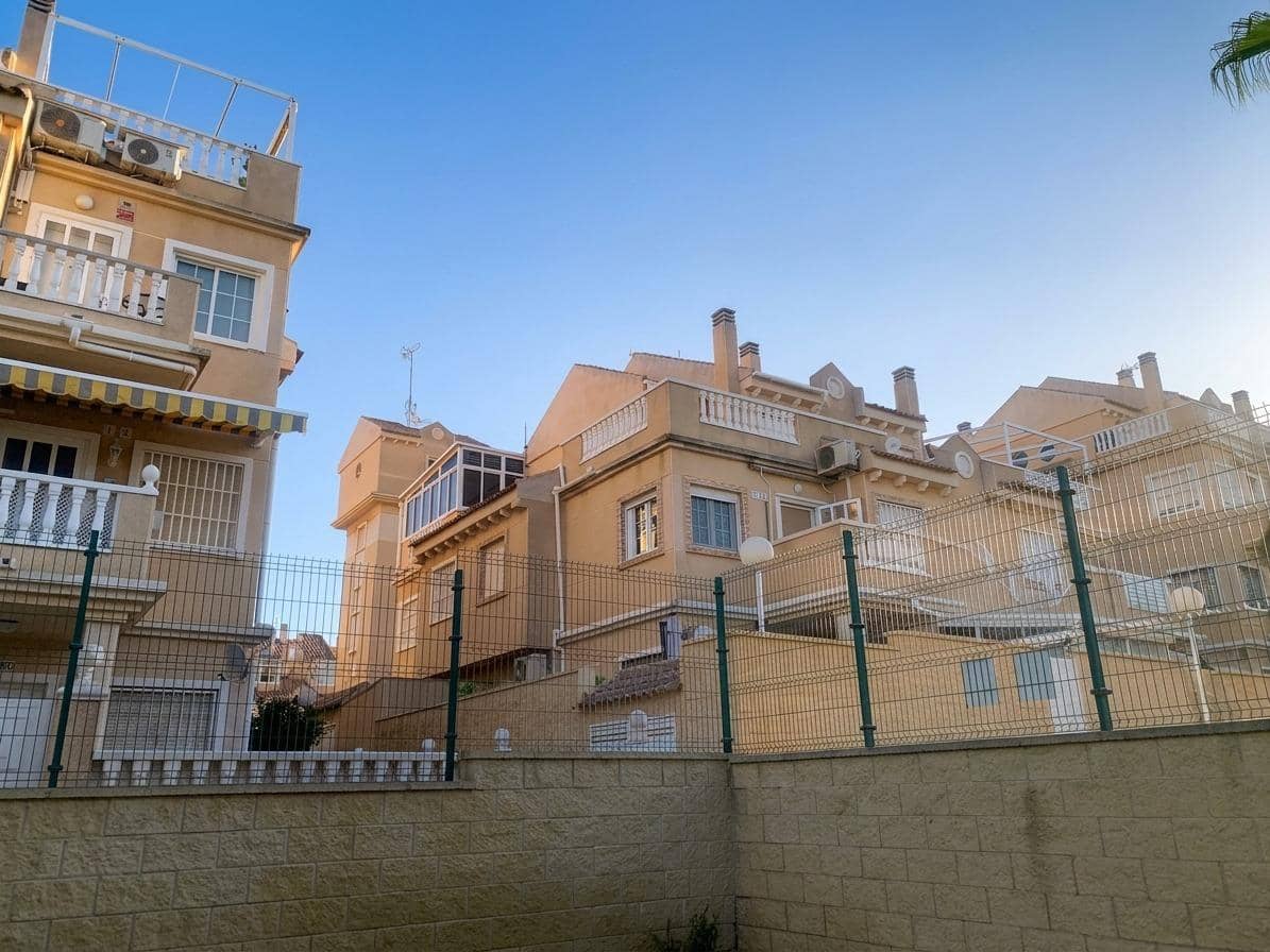 3 Zimmer Bungalow zu verkaufen in Torrevieja - 185.000 € (Ref: 10094928)