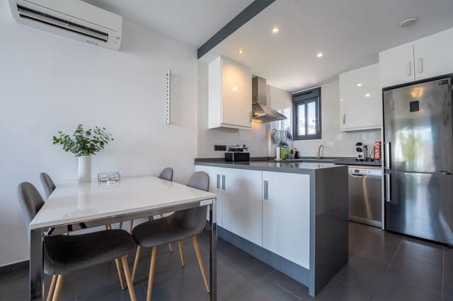 2 Zimmer Penthouse zu verkaufen in Punta Prima, Torrevieja - 299.900 € (Ref: 10098589)