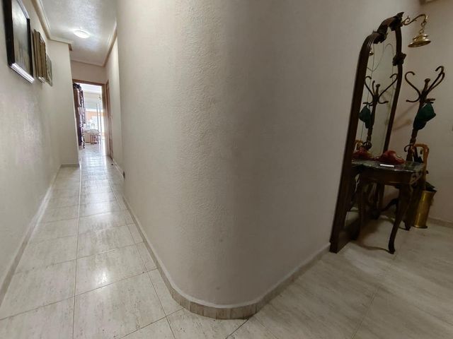 3 makuuhuone Huoneisto myytävänä paikassa Playa del Cura, Torrevieja mukana 
autotalli - 189 000 € (Ref: 10098590)