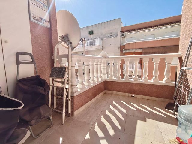 3 makuuhuone Huoneisto myytävänä paikassa Playa del Cura, Torrevieja mukana 
autotalli - 189 000 € (Ref: 10098590)