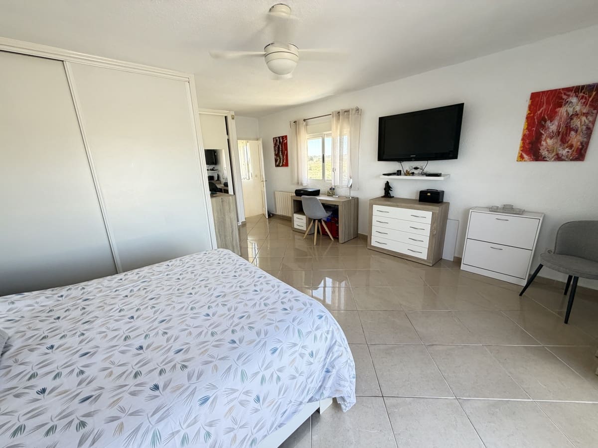 3 slaapkamer Huis te koop in San Miguel de Salinas - € 235.000 (Ref: 10098718)