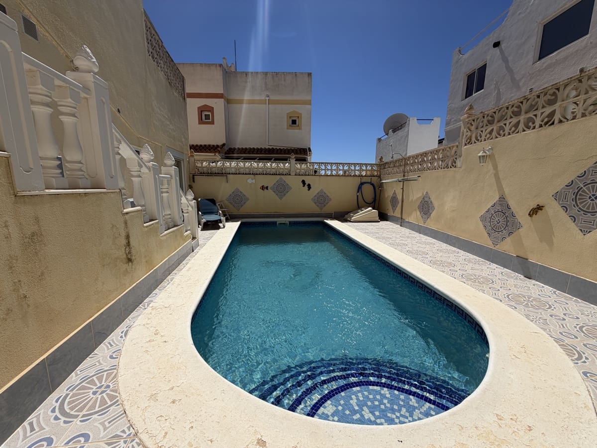 3 slaapkamer Huis te koop in San Miguel de Salinas - € 235.000 (Ref: 10098718)