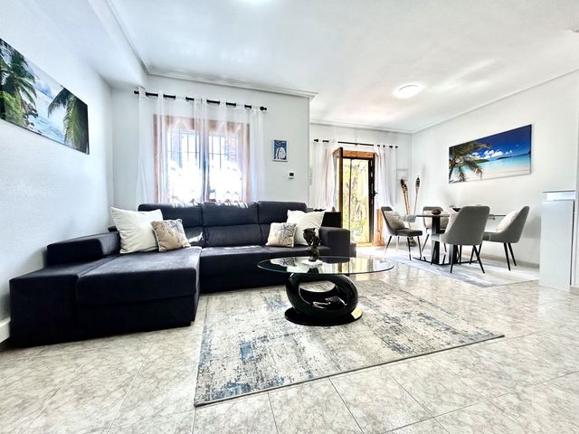 2 sovrum Hus till salu i Playa Flamenca, Orihuela - 238 950 € (Ref: 10098720)