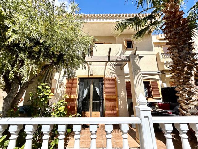 2 sovrum Hus till salu i Playa Flamenca, Orihuela - 238 950 € (Ref: 10098720)