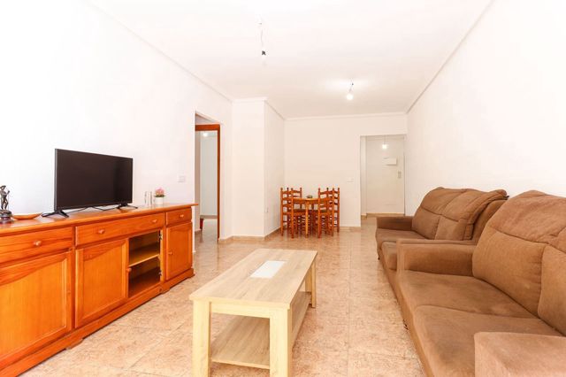 2 makuuhuone Huoneisto myytävänä paikassa Playa de los Locos, Torrevieja - 162 000 € (Ref: 10098726)