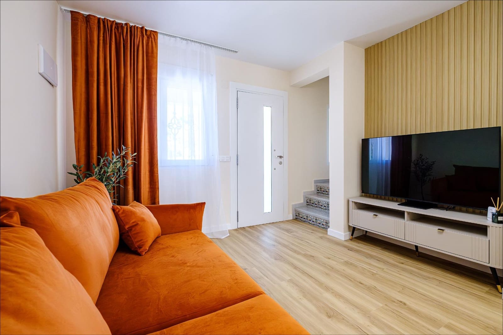 Garage till salu i Villamartin - 239 900 € (Ref: 10098732)