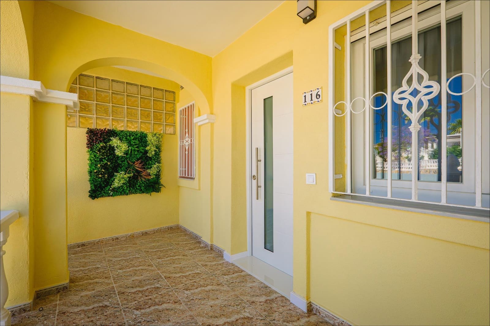 Garage till salu i Villamartin - 239 900 € (Ref: 10098732)