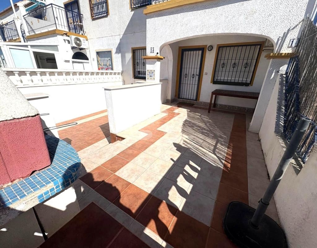 3 quarto Bungalow para venda em Torrevieja - 147 000 € (Ref: 10098733)