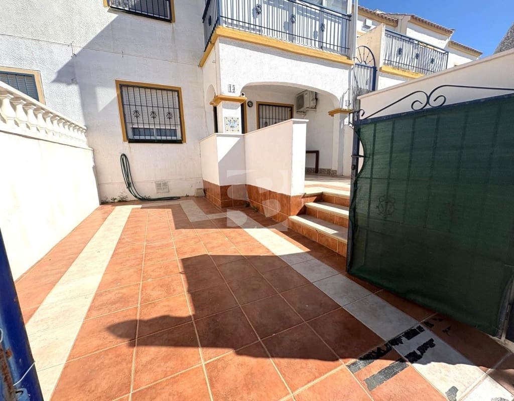 3 quarto Bungalow para venda em Torrevieja - 147 000 € (Ref: 10098733)