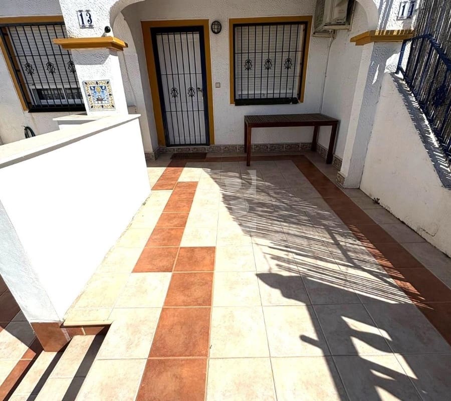 3 quarto Bungalow para venda em Torrevieja - 147 000 € (Ref: 10098733)