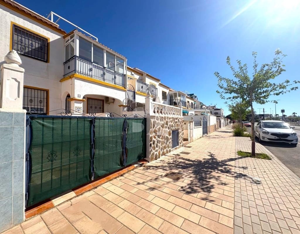 3 quarto Bungalow para venda em Torrevieja - 147 000 € (Ref: 10098733)