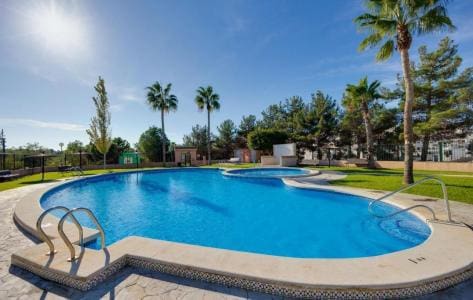 2 quarto Bungalow para venda em La Florida, Orihuela - 148 000 € (Ref: 10098739)