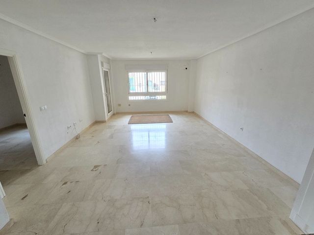 Apartamento de 2 habitaciones en Villamartín - Las Filipinas, Orihuela en venta - 169.000 € (Ref: 10098740)