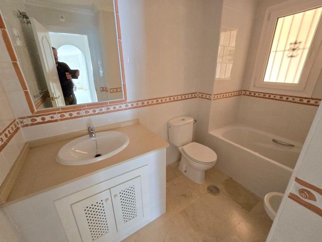 Apartamento de 2 habitaciones en Villamartín - Las Filipinas, Orihuela en venta - 169.000 € (Ref: 10098740)