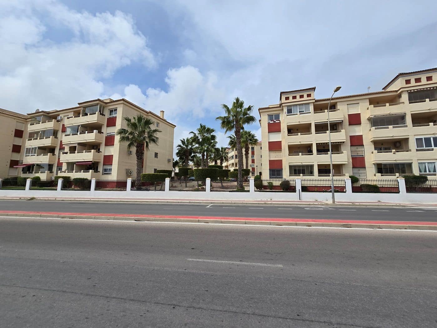 Apartamento de 2 habitaciones en Orihuela Costa en venta - 169.000 € (Ref: 10098740)