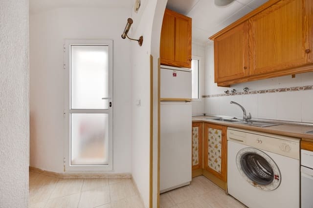 Apartamento de 2 habitaciones en Centro - Muelle Pesquero, Torrevieja en venta - 124.969 € (Ref: 10099447)
