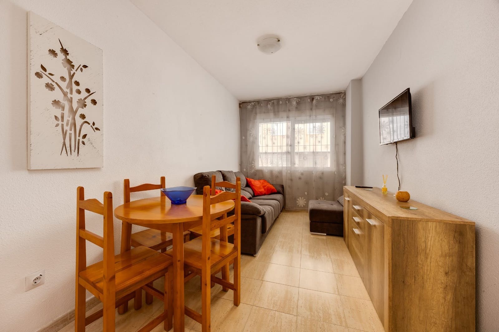 Apartamento de 2 habitaciones en Torrevieja en venta - 124.969 € (Ref: 10099447)