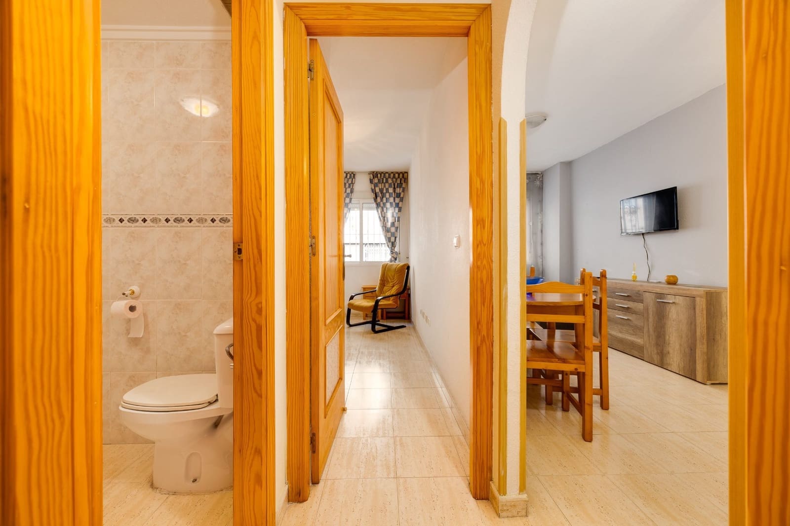 Apartamento de 2 habitaciones en Torrevieja en venta - 124.969 € (Ref: 10099447)