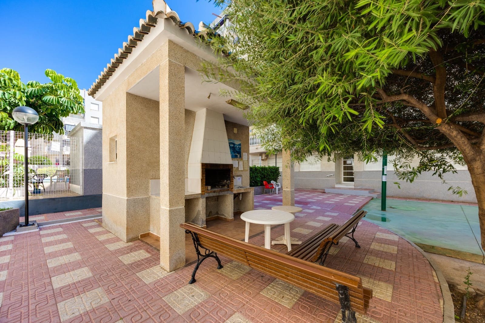 Apartamento de 2 habitaciones en Torrevieja en venta - 124.969 € (Ref: 10099447)