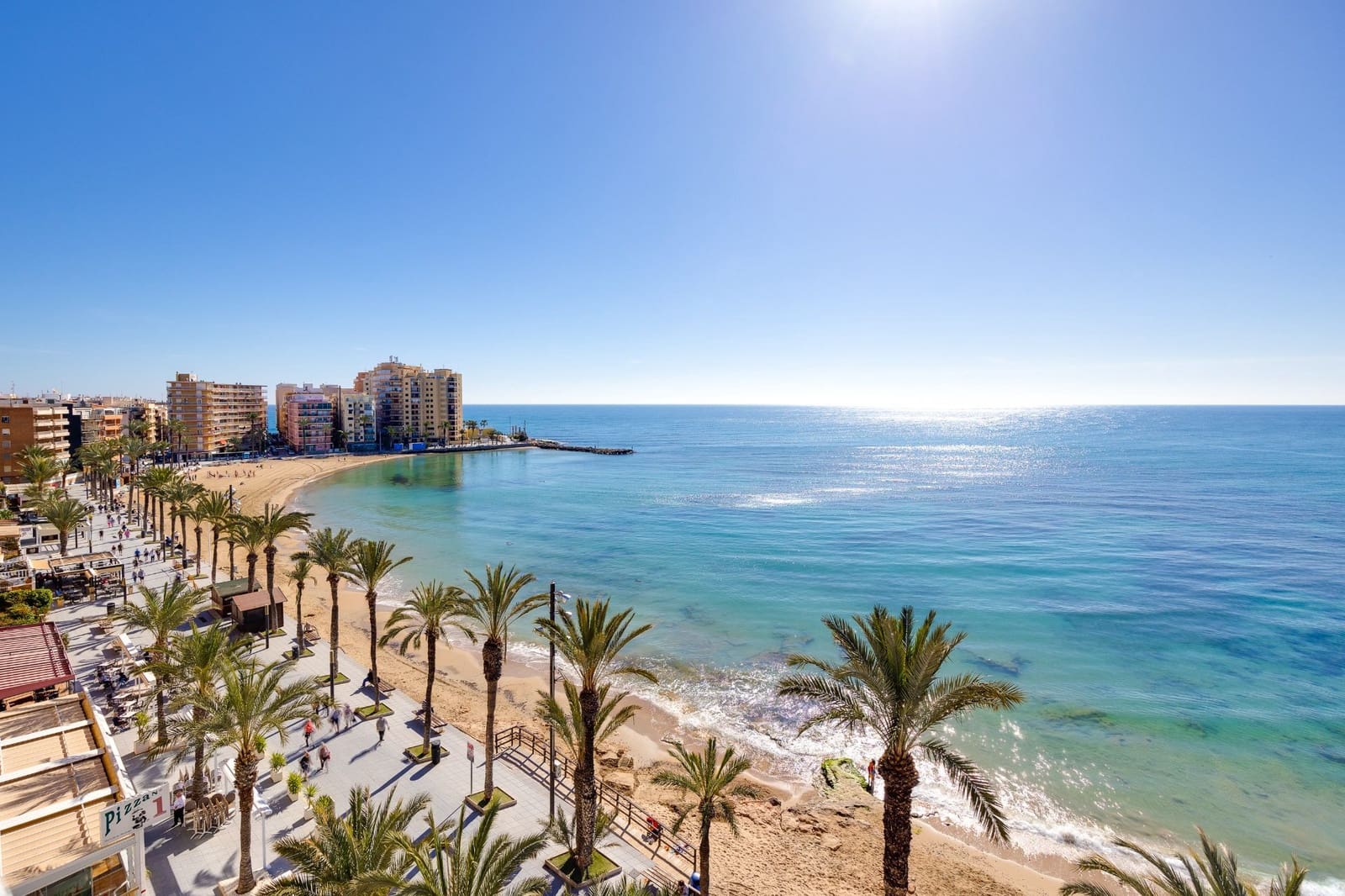 Apartamento de 2 habitaciones en Torrevieja en venta - 124.969 € (Ref: 10099447)