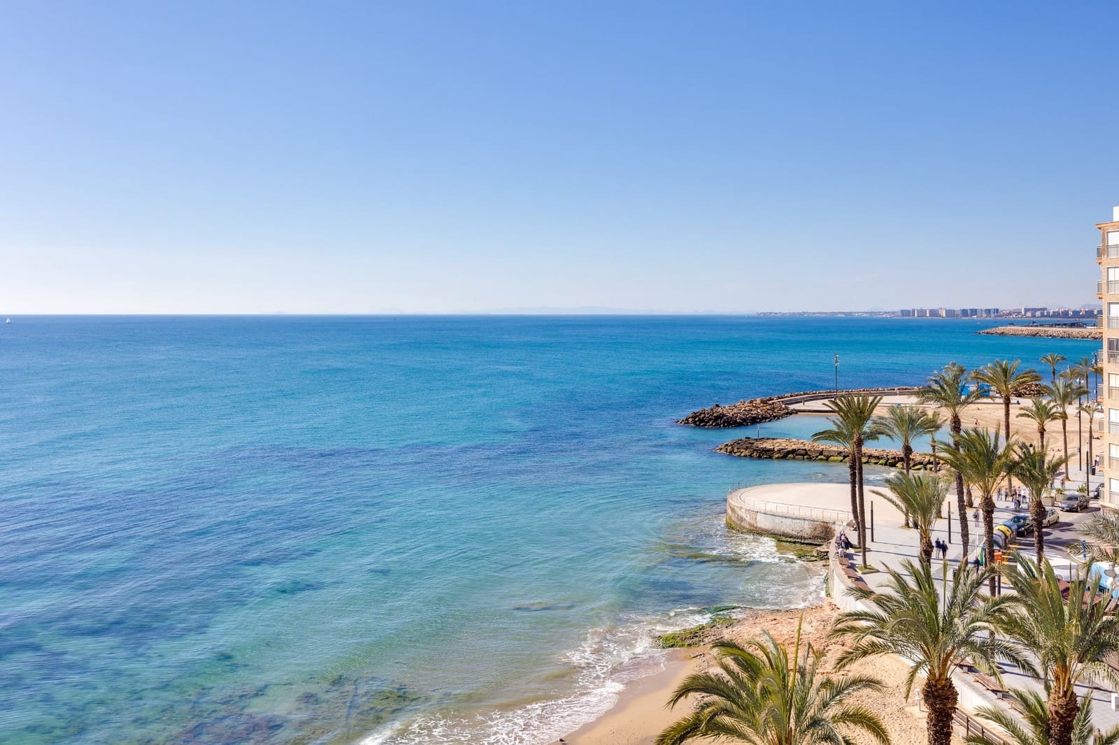 Apartamento de 2 habitaciones en Torrevieja en venta - 124.969 € (Ref: 10099447)