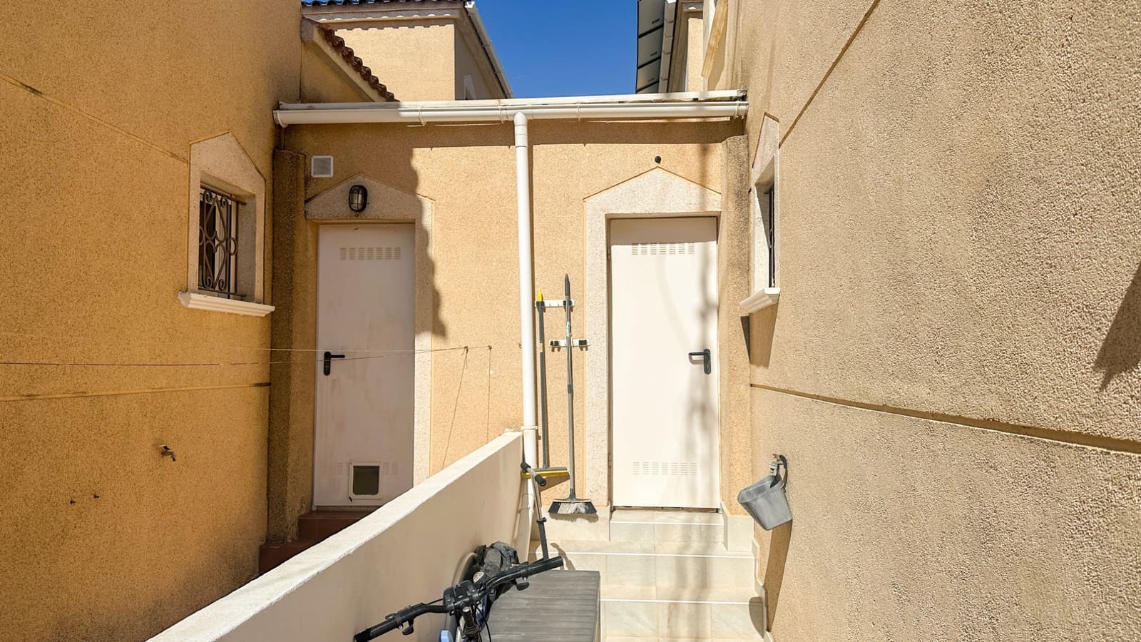 Casa de 4 habitaciones en Los Altos en venta - 314.900 € (Ref: 10101436)