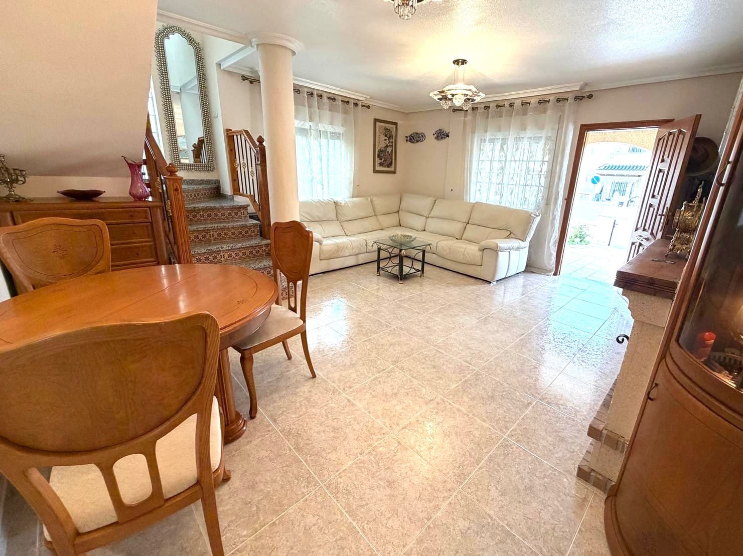 3 slaapkamer Villa te koop in Orihuela Costa - € 369.000 (Ref: 10101437)