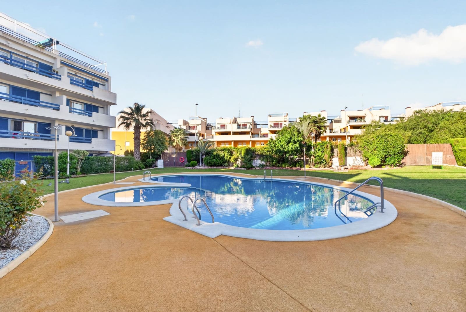 2 sovrum Takvåning till salu i Playa Flamenca - 206 000 € (Ref: 10101438)