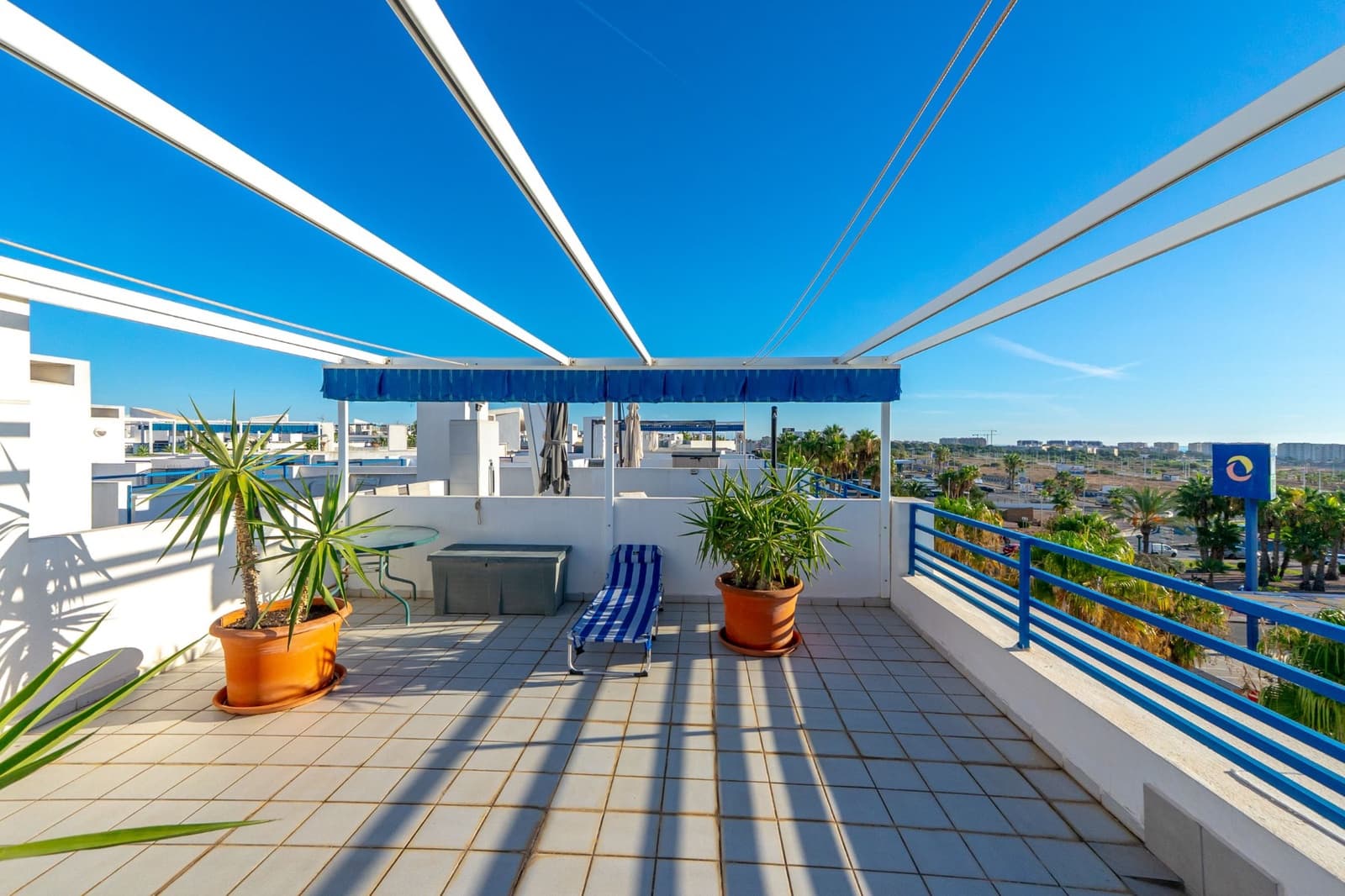 2 sovrum Takvåning till salu i Playa Flamenca - 206 000 € (Ref: 10101438)