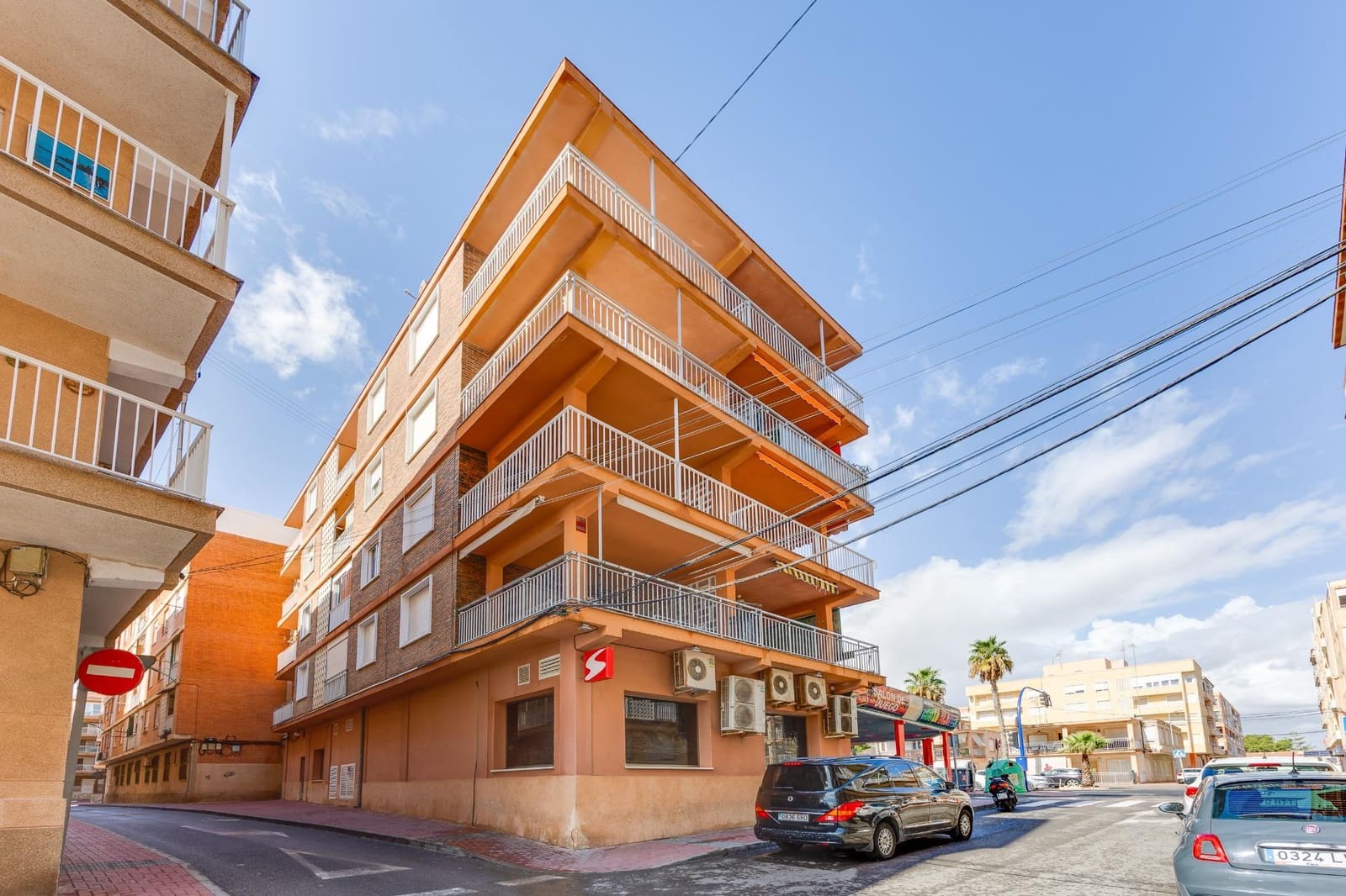 3 Zimmer Apartment zu verkaufen in Torrevieja - 265.000 € (Ref: 10102985)