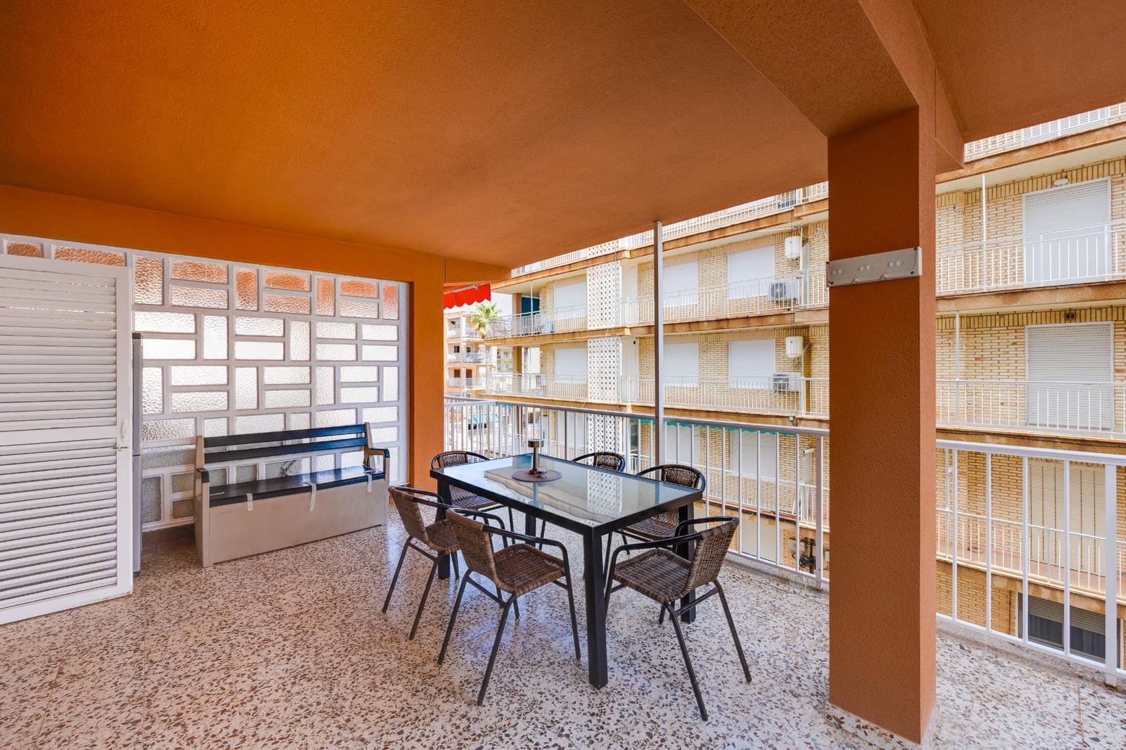 3 Zimmer Apartment zu verkaufen in Torrevieja - 265.000 € (Ref: 10102985)