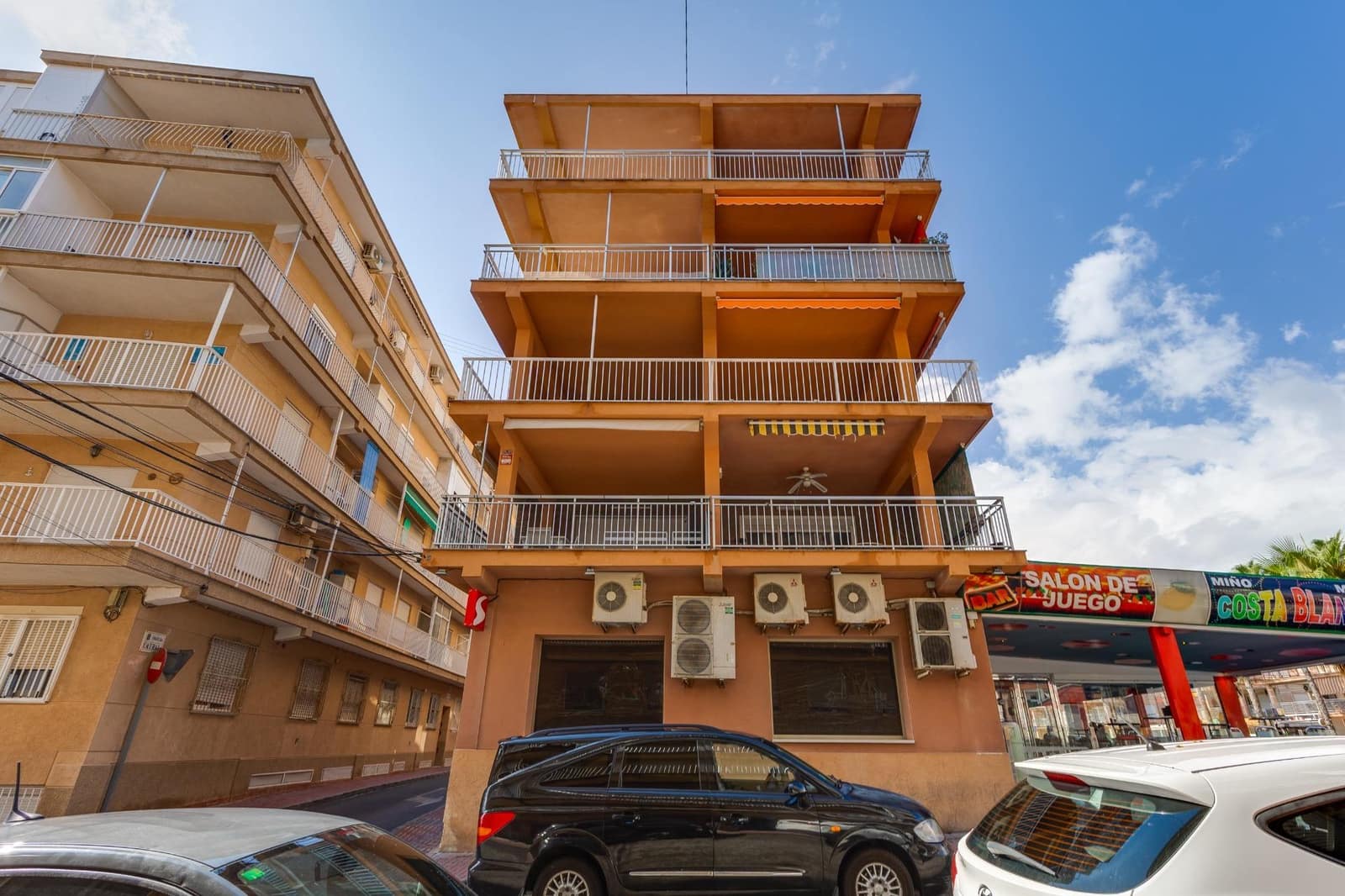 3 Zimmer Apartment zu verkaufen in Torrevieja - 265.000 € (Ref: 10102985)