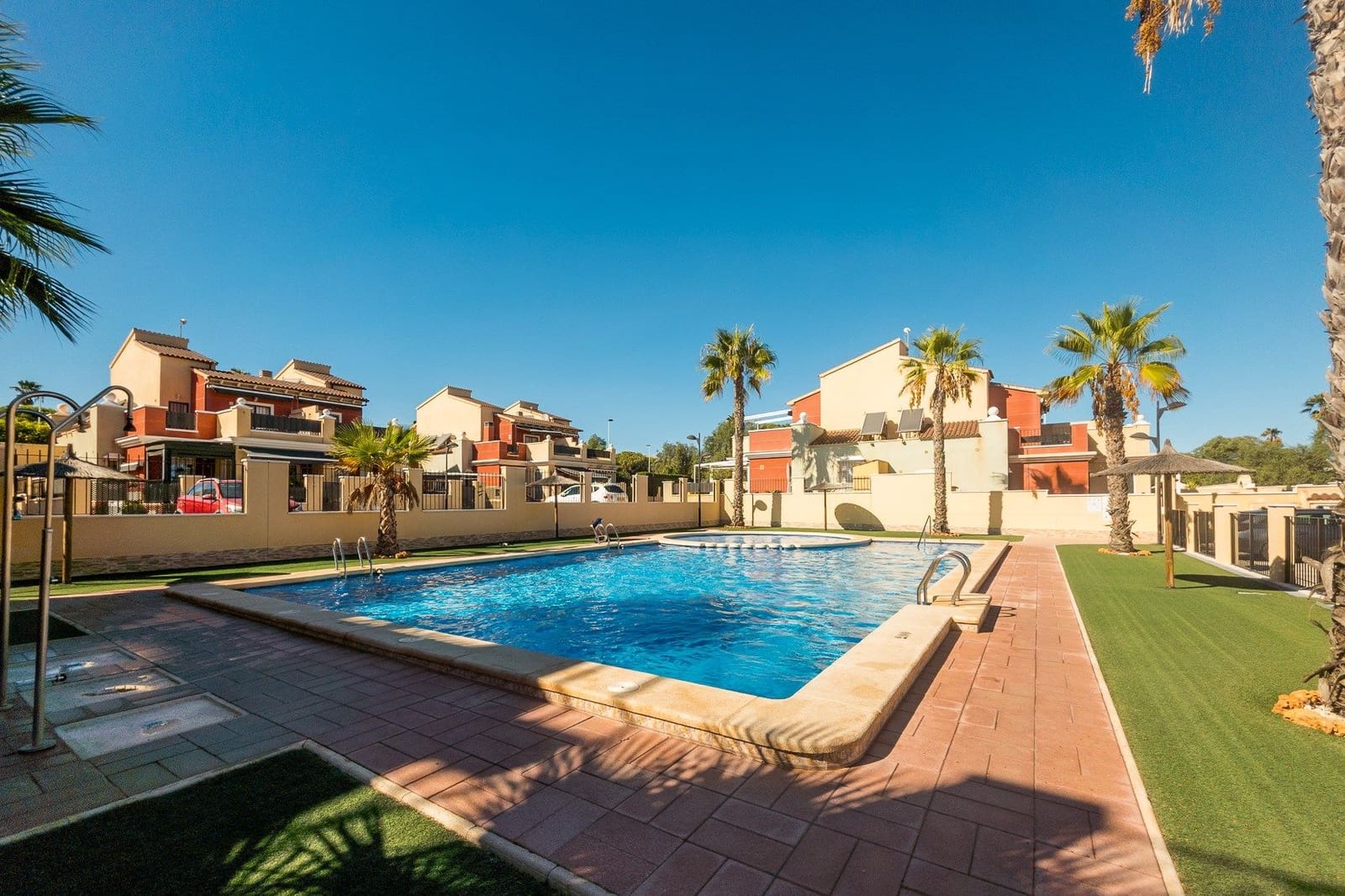 2 soveværelse Lejlighed til salg i Aguas Nuevas med swimmingpool - € 220.000 (Ref: 10102988)