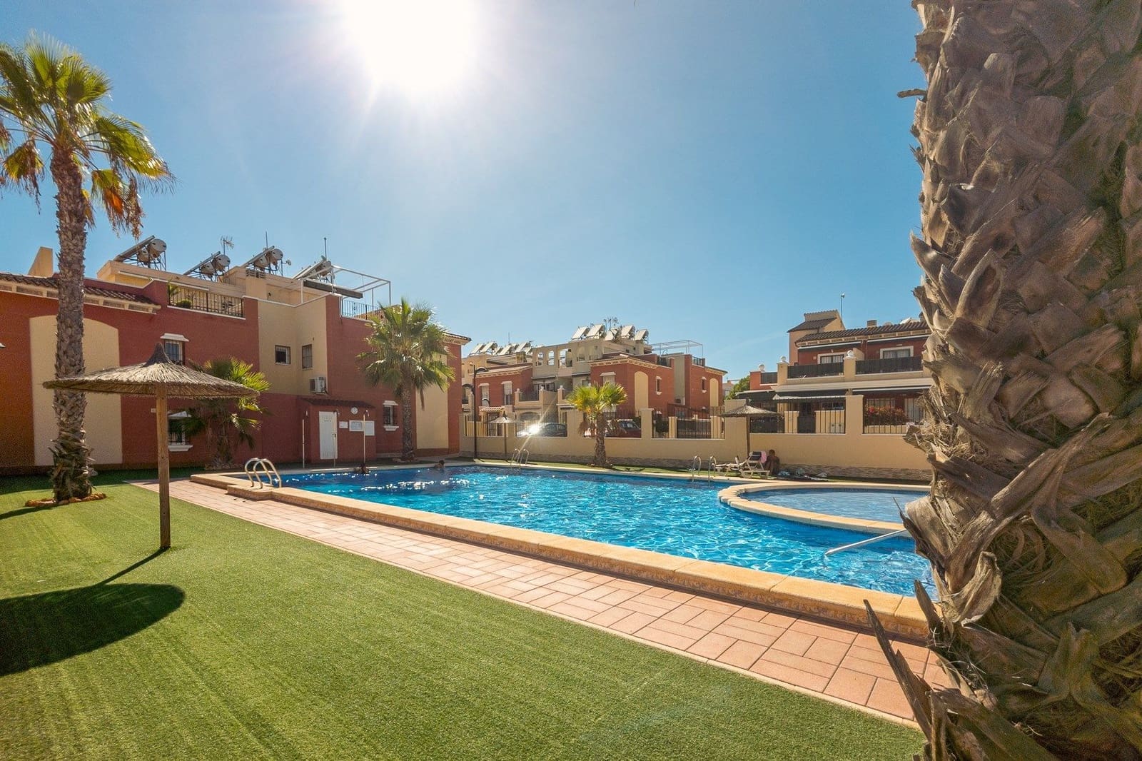 2 soveværelse Lejlighed til salg i Aguas Nuevas med swimmingpool - € 220.000 (Ref: 10102988)