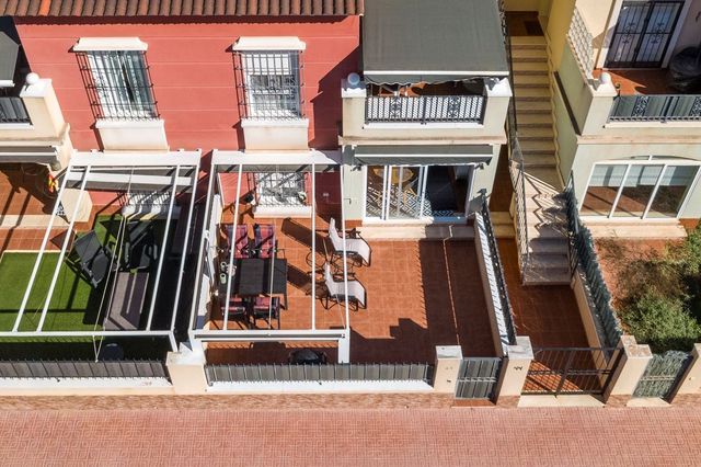 2 soveværelse Lejlighed til salg i Aguas Nuevas, Torrevieja med swimmingpool - € 220.000 (Ref: 10102988)